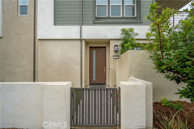 Detail Gallery Image 2 of 57 For 229 Chorus, Irvine,  CA 92618 - 3 Beds | 2/1 Baths