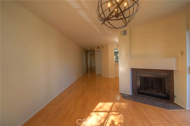 Detail Gallery Image 10 of 40 For 400 N Louise St #205,  Glendale,  CA 91206 - 2 Beds | 2 Baths