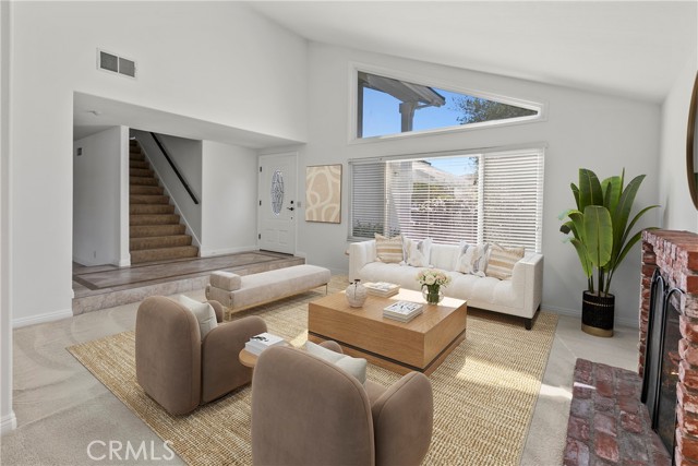 Detail Gallery Image 2 of 55 For 17432 Winemast St, Fountain Valley,  CA 92708 - 4 Beds | 3 Baths