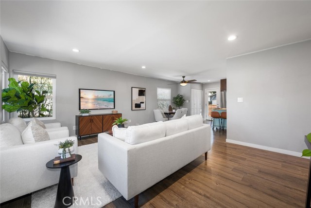 4513 E Cervato Street, Long Beach CA: https://media.crmls.org/medias/089f4203-6f51-4f0d-b40f-29b89806e646.jpg