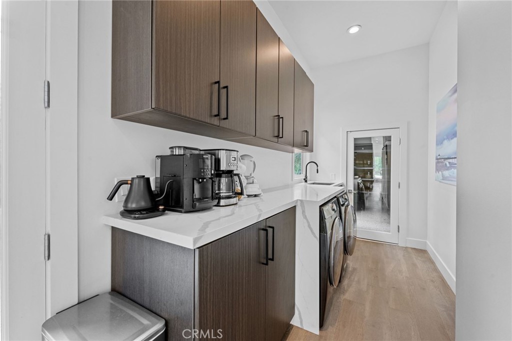 MLS #OC25238020 image #32