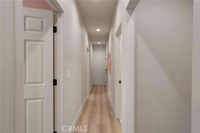 1123 E Ocean Blvd, Long Beach CA: https://media.crmls.org/medias/08a1a896-779e-4dfc-b7a8-f436d30a2589.jpg