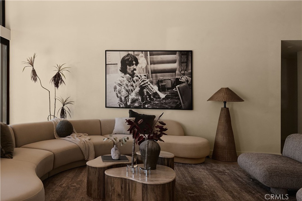 https://media.crmls.org/medias/08a1dbbe-746d-4637-bb39-fb8276e2ea70.jpg?preset=X-Large