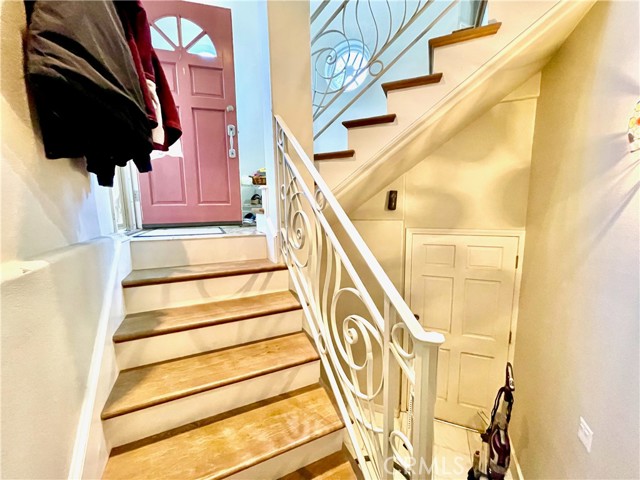 Detail Gallery Image 5 of 44 For 721 W 27th #1,  San Pedro,  CA 90731 - 2 Beds | 2/1 Baths