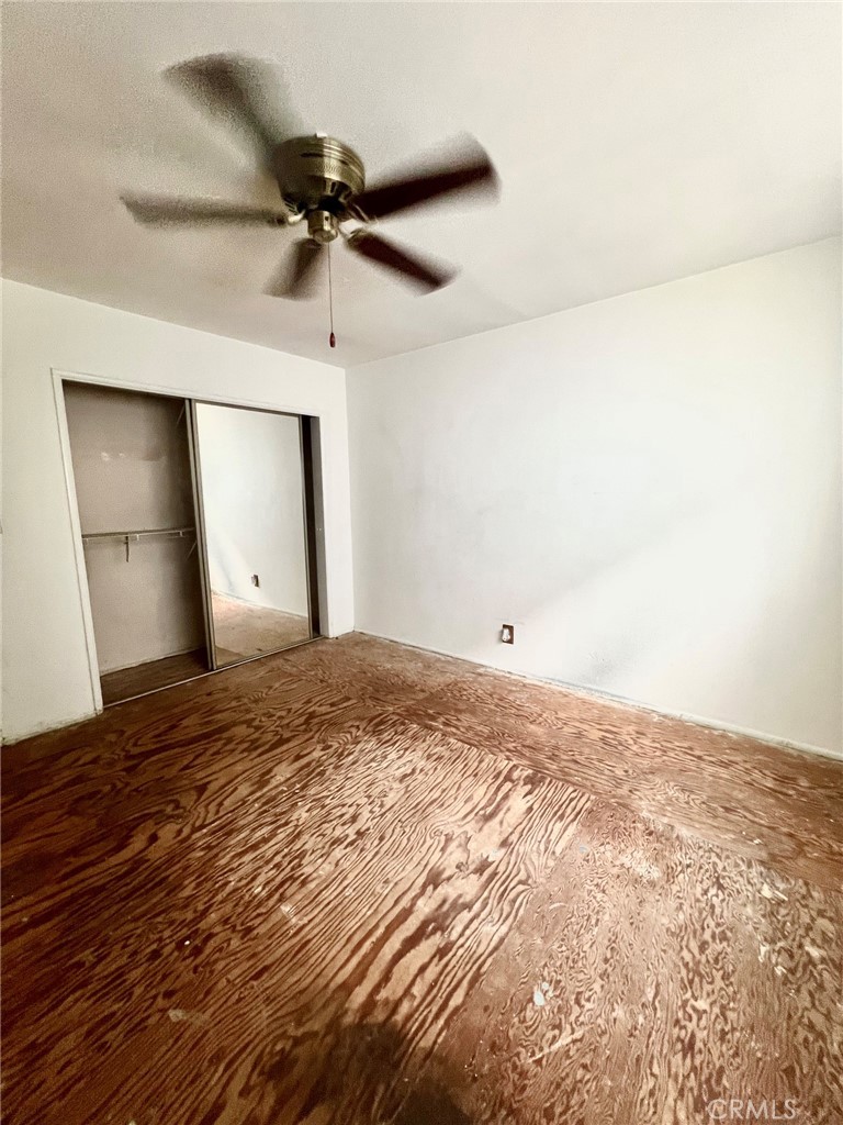 https://media.crmls.org/medias/08a21662-170d-48ce-8bfd-85340dc185c9.jpg?preset=X-Large