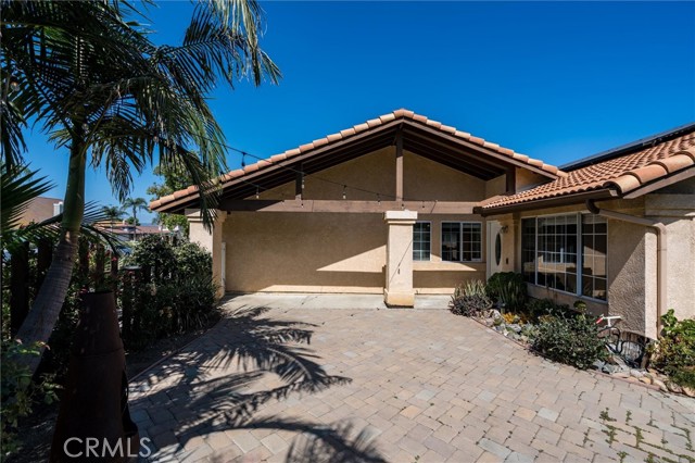 24822 Fire Falls Drive, Murrieta CA: https://media.crmls.org/medias/08a394e6-f227-49c3-a3ac-9d747654de1e.jpg