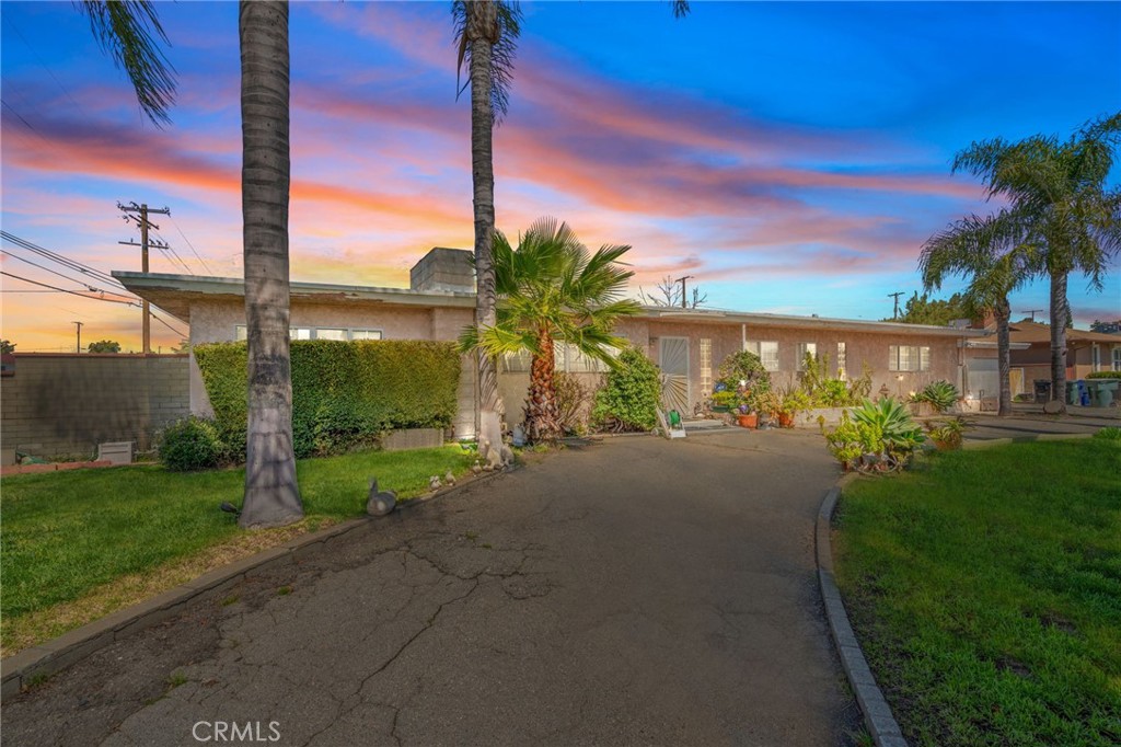 664 W Granada Ct, Ontario, CA 91762