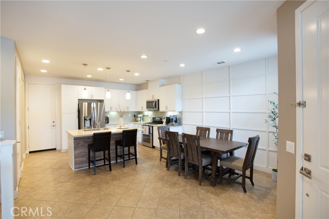 Detail Gallery Image 5 of 28 For 16 Fenix St, Rancho Mission Viejo,  CA 92694 - 3 Beds | 2/1 Baths