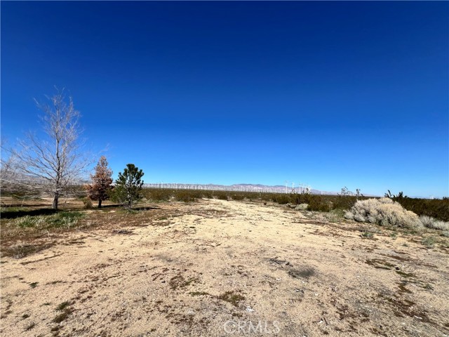 Detail Gallery Image 3 of 16 For 10376 55th St, Mojave,  CA 93501 - – Beds | – Baths