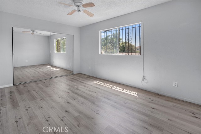 2200 E 105th Street, Los Angeles CA: https://media.crmls.org/medias/08a60ff6-c415-4fd7-90e4-3d1ad442364f.jpg