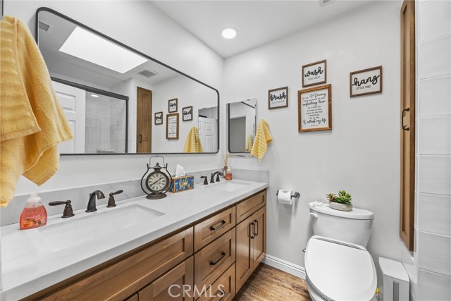 4913 Zapato Place, Bakersfield CA: https://media.crmls.org/medias/08a6837d-34c6-4a18-b7ba-4b01593cb696.jpg