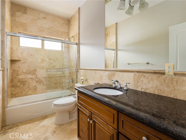 229 N Juanita Avenue, Redondo Beach CA: https://media.crmls.org/medias/08a6bc1d-c7ee-4ce3-af81-b3b650951324.jpg