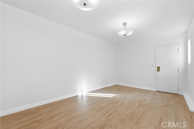 Detail Gallery Image 11 of 32 For 8633 Balboa #20,  Northridge,  CA 91325 - 3 Beds | 3 Baths