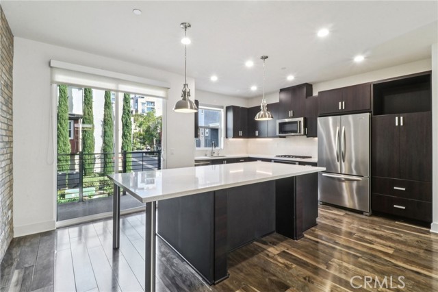 Detail Gallery Image 13 of 60 For 7887 Stylus, San Diego,  CA 92108 - 2 Beds | 2/1 Baths