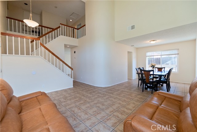 Detail Gallery Image 5 of 21 For 16736 Secretariat Drive, Moreno Valley,  CA 92551 - 4 Beds | 2/1 Baths