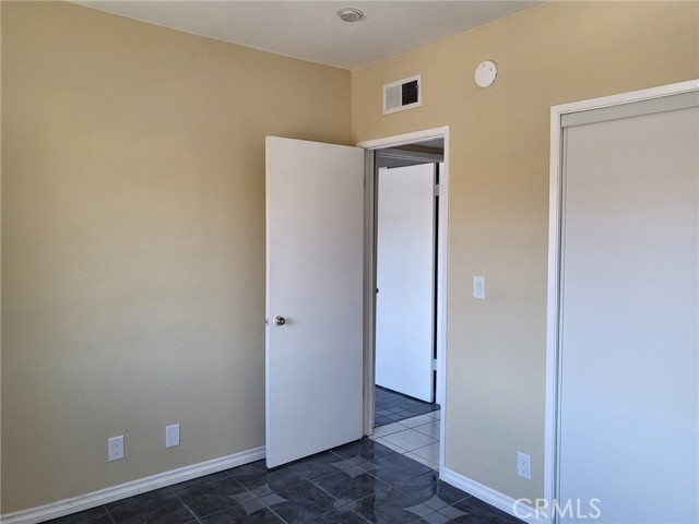 Detail Gallery Image 7 of 21 For 9119 Wakefield Ave #18,  Panorama City,  CA 91402 - 2 Beds | 2 Baths
