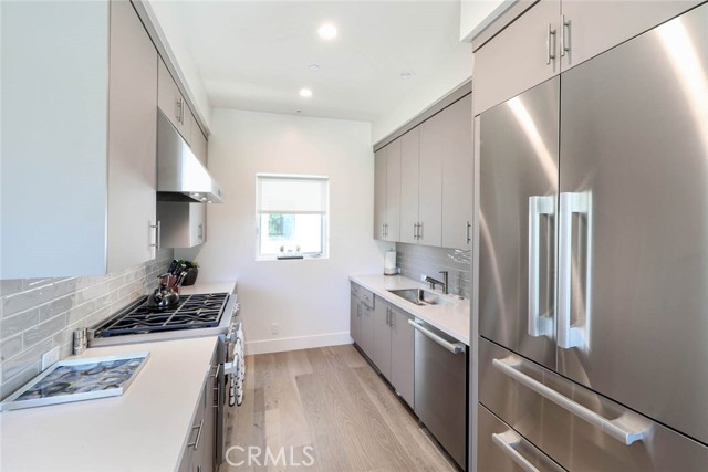 Detail Gallery Image 14 of 25 For 3918 E Coast Highway, Corona Del Mar,  CA 92625 - 3 Beds | 2/1 Baths