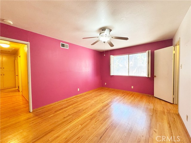 1041 Golden Gate Avenue, Dos Palos CA: https://media.crmls.org/medias/08ab268c-41db-4824-be21-c4320f531509.jpg