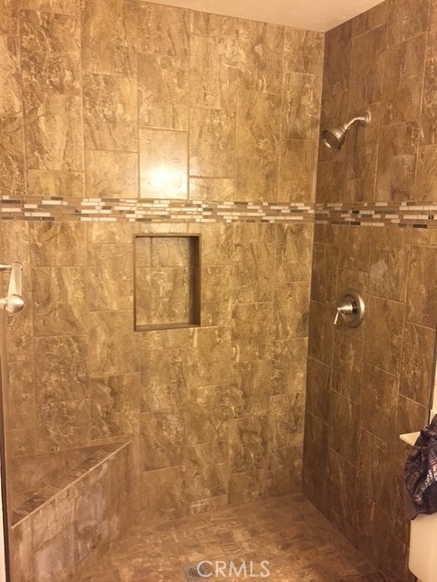 132 N Avenida Alipaz, Walnut CA: https://media.crmls.org/medias/08ab2aff-345a-482d-b217-0a40342f7ba2.jpg