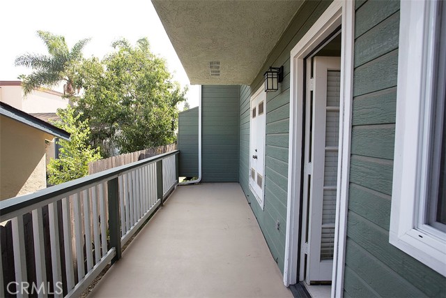 Detail Gallery Image 14 of 17 For 1420 12th St #3,  Manhattan Beach,  CA 90266 - 3 Beds | 2/1 Baths