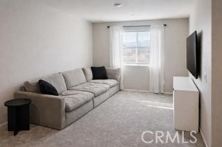 Detail Gallery Image 6 of 10 For 8883 Beacon Ave, Hesperia,  CA 92344 - 5 Beds | 2/1 Baths