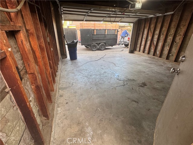 Detail Gallery Image 5 of 24 For 7946 Sunnybrae, Winnetka,  CA 91306 - 3 Beds | 2 Baths