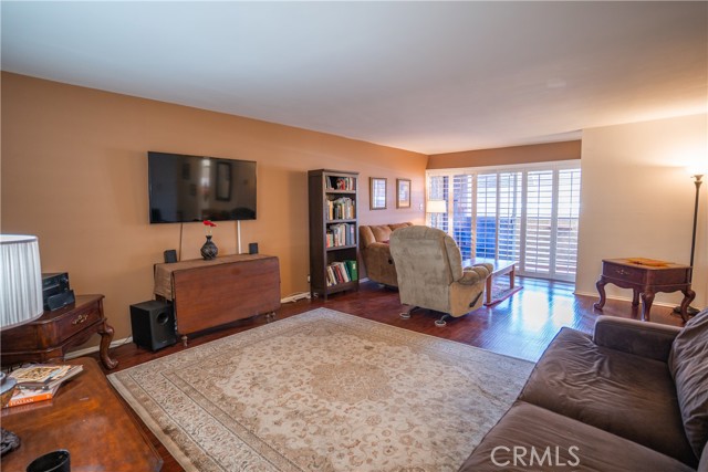 Detail Gallery Image 5 of 29 For 4505 California Ave #210,  Long Beach,  CA 90807 - 2 Beds | 2 Baths