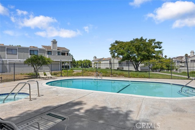 Detail Gallery Image 24 of 24 For 27070 Hidaway Ave #5,  Canyon Country,  CA 91351 - 2 Beds | 1/1 Baths