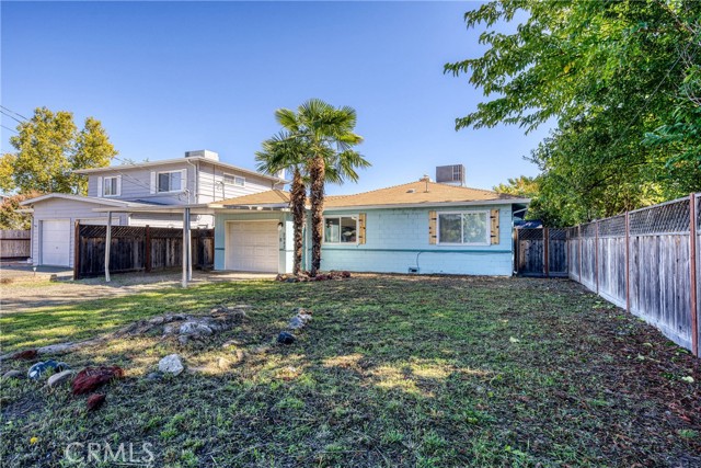 Detail Gallery Image 3 of 40 For 2942 Lakeshore Bld, Lakeport,  CA 95453 - 2 Beds | 1 Baths