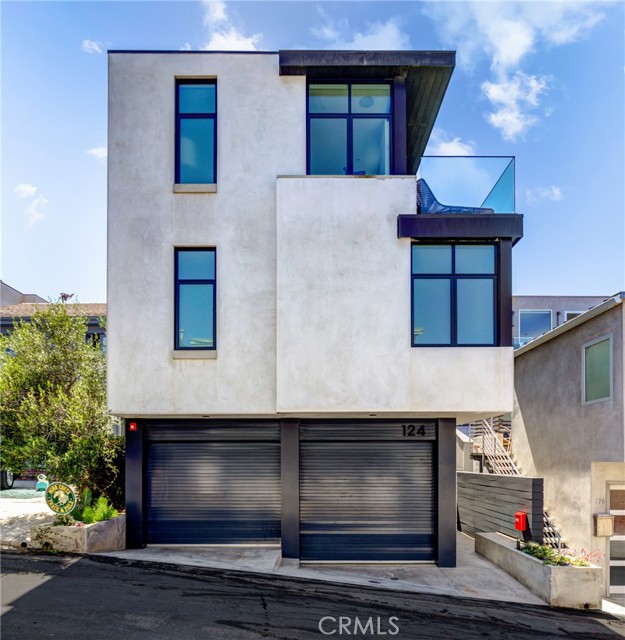 124 21st Place, Manhattan Beach, California 90266, 3 Bedrooms Bedrooms, ,4 BathroomsBathrooms,Residential,Sold,21st,SB21199939