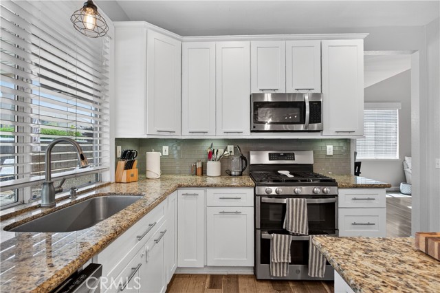 Detail Gallery Image 9 of 29 For 37920 Orlana Ct, Murrieta,  CA 92563 - 5 Beds | 3 Baths