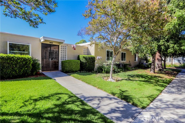 404 Avenida Castilla #C, Laguna Woods, CA 92637