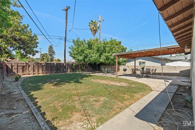 2608 Temple Lane, Bakersfield CA: https://media.crmls.org/medias/08aeedb6-aac8-4a4d-8531-a73a324c8c71.jpg