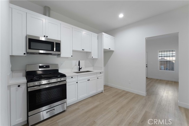 Detail Gallery Image 14 of 20 For 752 E 17th St, Los Angeles,  CA 90021 - – Beds | – Baths
