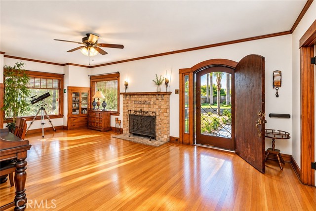 817 East Pasadena photo 3