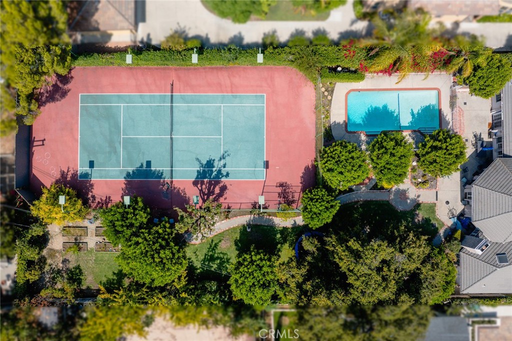 https://media.crmls.org/medias/08b1072d-0e2a-413b-afe2-c9c0d7740348.jpg?preset=X-Large