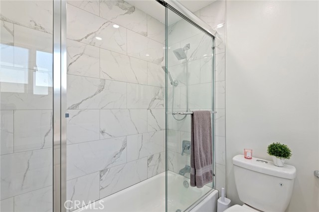 Detail Gallery Image 18 of 27 For 11917 Paso Robles, Granada Hills,  CA 91344 - 3 Beds | 2 Baths