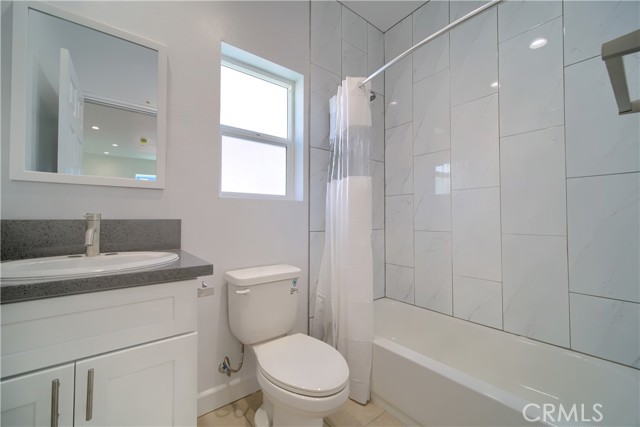6522 Brynhurst Ave, Los Angeles CA: https://media.crmls.org/medias/08b2aa66-f484-4f35-a5cc-cef8bce4b691.jpg