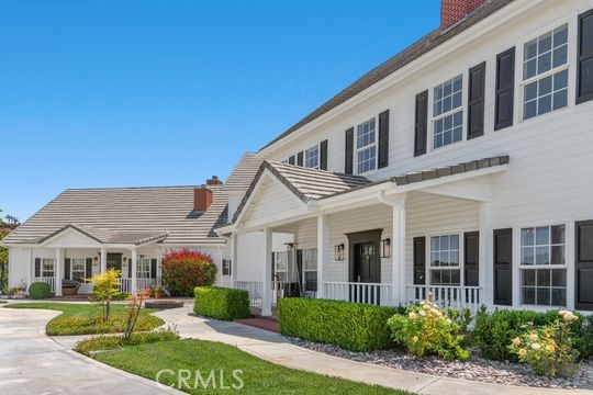 Detail Gallery Image 6 of 53 For 36475 Avenida La Cresta, Murrieta,  CA 92562 - 9 Beds | 7/1 Baths