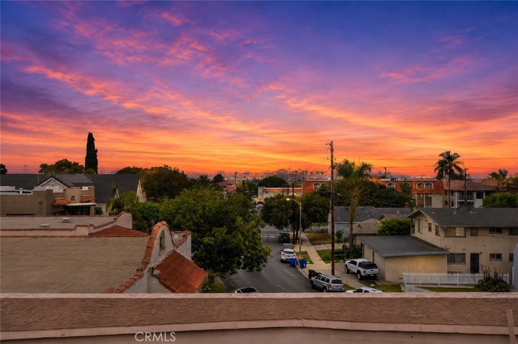 https://media.crmls.org/medias/08b3a8d3-895a-4e6a-9094-7efdc402bc0c.jpg?preset=X-Large