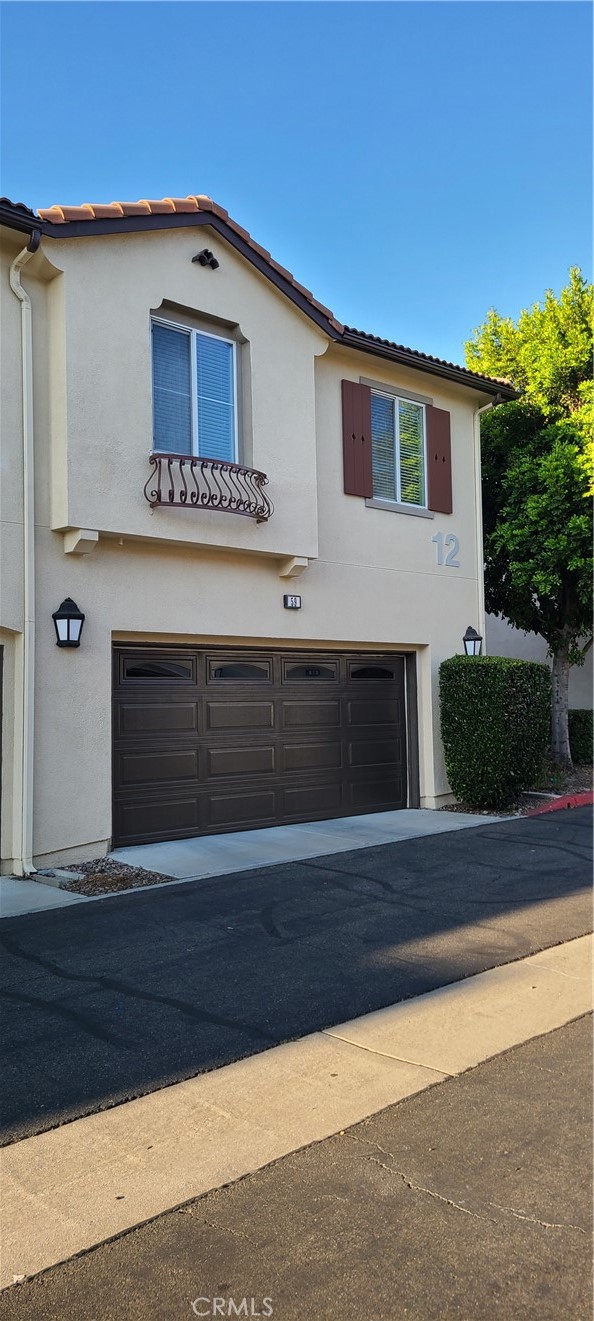 Detail Gallery Image 2 of 5 For 15723 Parkhouse Dr #59,  Fontana,  CA 92336 - 4 Beds | 2/1 Baths