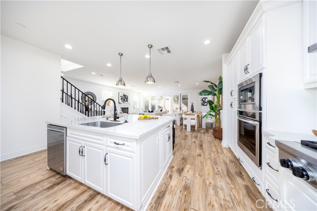 151 Coyote Brush, Irvine CA: https://media.crmls.org/medias/08b54941-1c73-4fad-8e37-d10976a7b610.jpg
