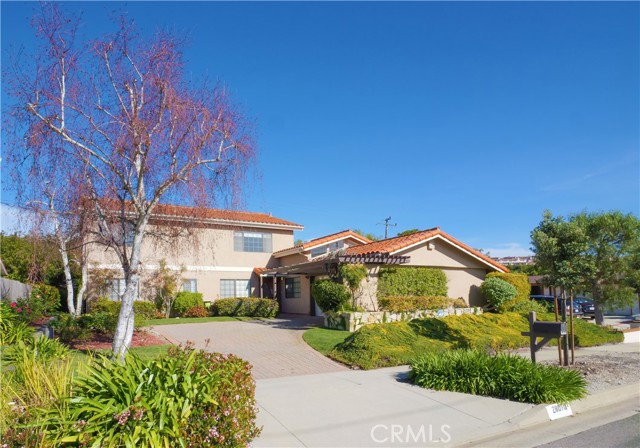 Detail Gallery Image 2 of 37 For 28070 Ella Dr, Rancho Palos Verdes,  CA 90275 - 4 Beds | 4 Baths