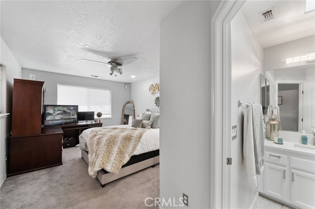 9925 Sierra Vista Road, Phelan CA: https://media.crmls.org/medias/08b70c54-e71f-4b99-81bc-cf35914a9097.jpg