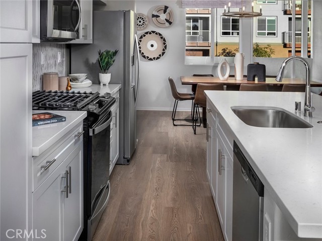 Detail Gallery Image 12 of 17 For 1458 Stratus Dr, Pomona,  CA 91768 - 3 Beds | 3/1 Baths