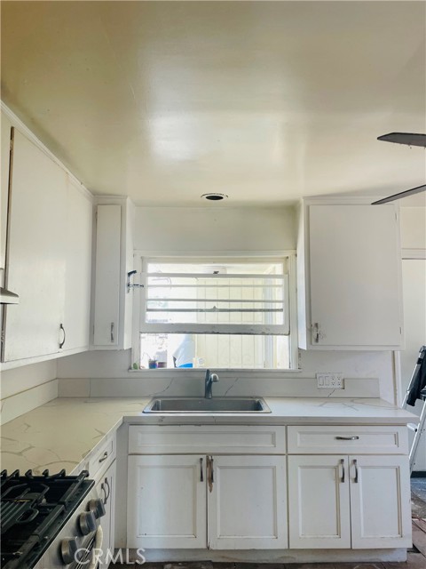 Detail Gallery Image 16 of 20 For 3347 Acacia, San Bernardino,  CA 92405 - 3 Beds | 2 Baths