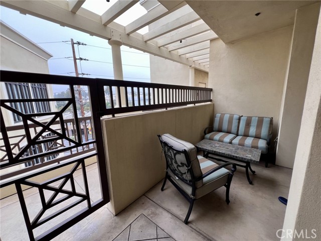 Drew Fenton | 11847 Gorham Avenue Los Angeles CA | MLS: 6884874