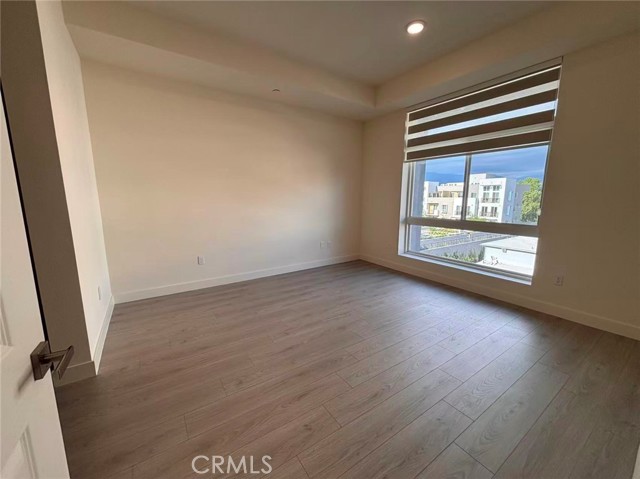 Detail Gallery Image 5 of 17 For 168 S Monterey St #407,  Alhambra,  CA 91801 - 2 Beds | 2/1 Baths