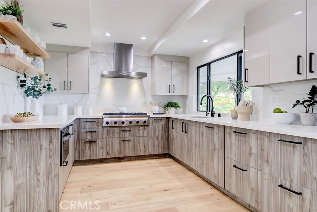 Self Closing Cabinetry, Lots of Counter Space