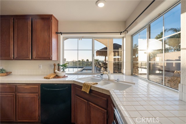 Detail Gallery Image 17 of 57 For 1902 Quiet Ranch Rd, Fallbrook,  CA 92028 - 5 Beds | 3/2 Baths